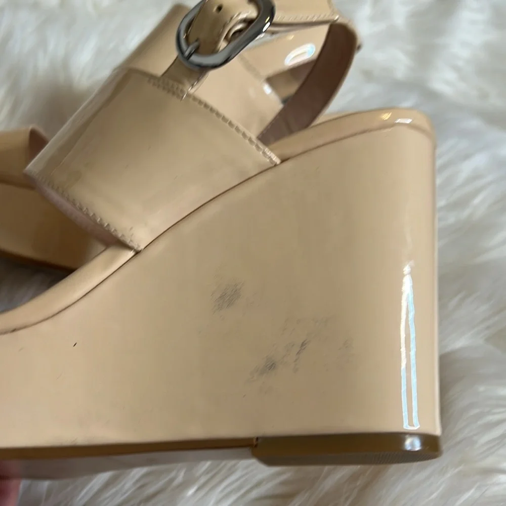 Charles David Women's Jordan Patent Leather Platform Wedge Sandals. Size 9.5